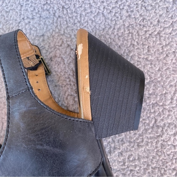 BOC Born Concept Emmeline Black Leather Strap Block Heels Sz 9 M - Picture 8 of 15